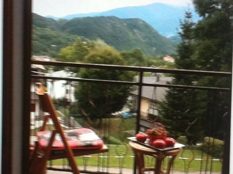 Immagine 1 di Appartamento in vendita  a Pievepelago