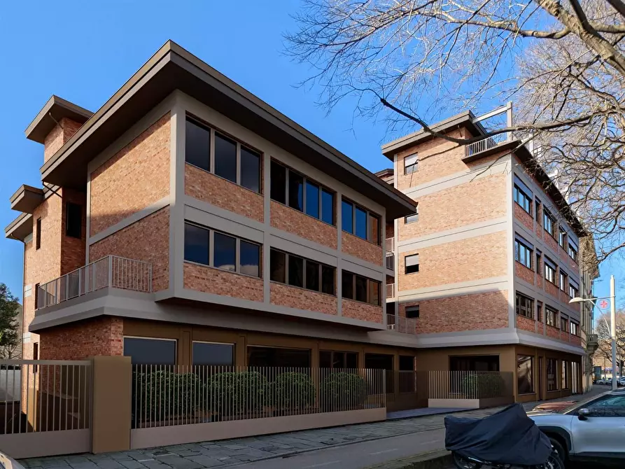 Immagine 12 di Appartamento in vendita  a Firenze