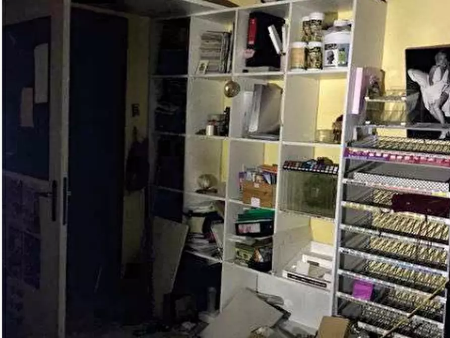 Immagine 2 di Magazzino in vendita  a Dalmine