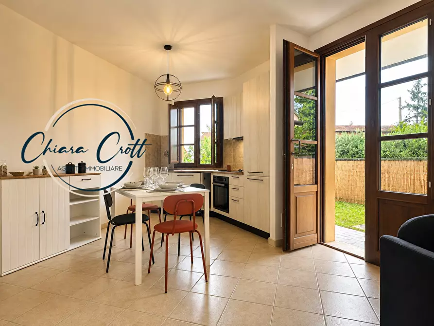 Immagine 2 di Casa quadrifamiliare in vendita  a Lajatico