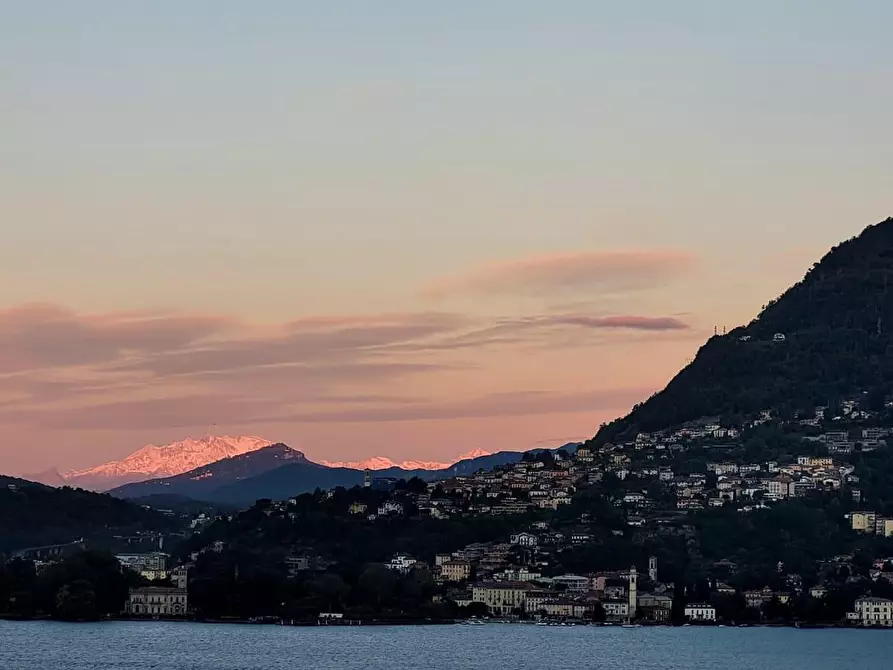 Immagine 3 di Villa in vendita  a Blevio