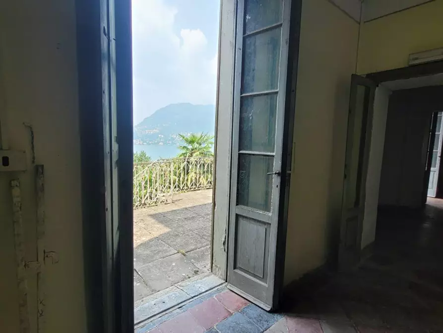 Immagine 47 di Villa in vendita  a Blevio