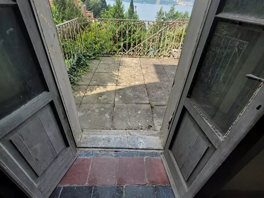 Immagine 49 di Villa in vendita  a Blevio