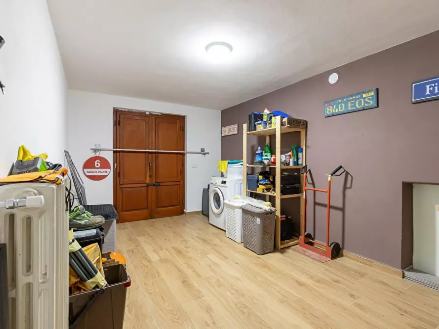 Immagine 21 di Villa in vendita  a Cascina
