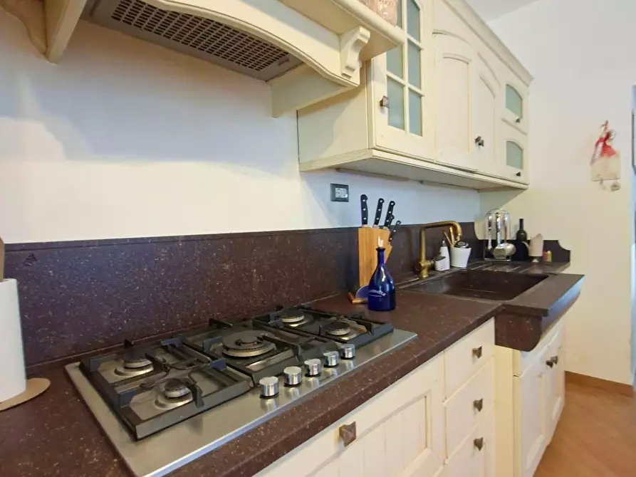 Immagine 11 di Porzione di casa in vendita  a Santa Maria A Monte