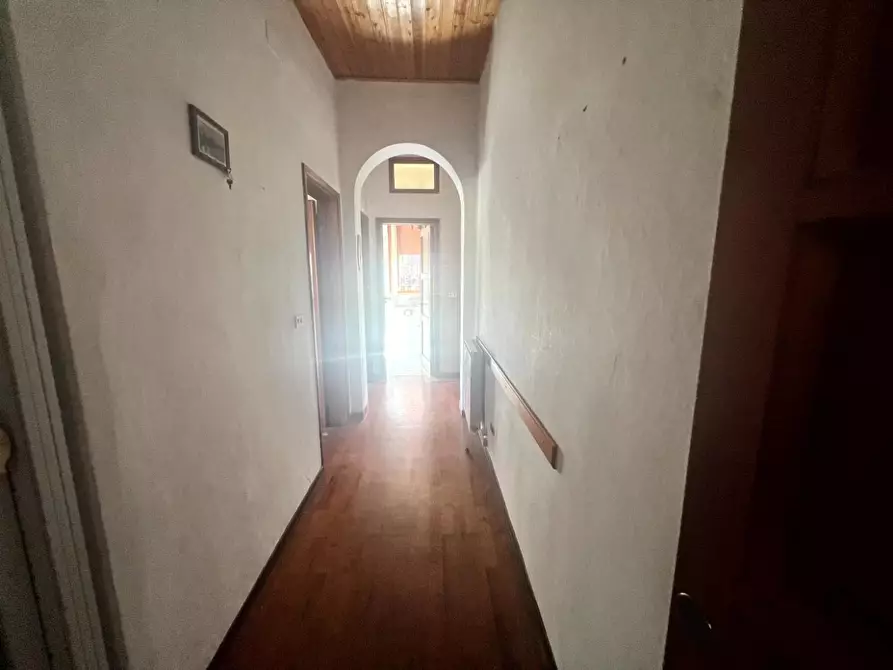 Immagine 12 di Appartamento in vendita  a Barga