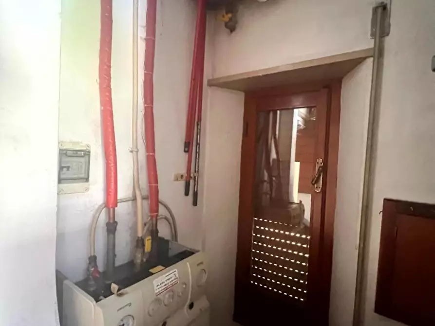 Immagine 10 di Appartamento in vendita  a Barga