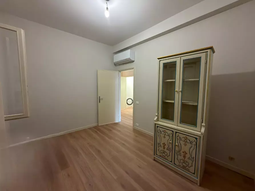 Immagine 13 di Appartamento in affitto  a Camaiore