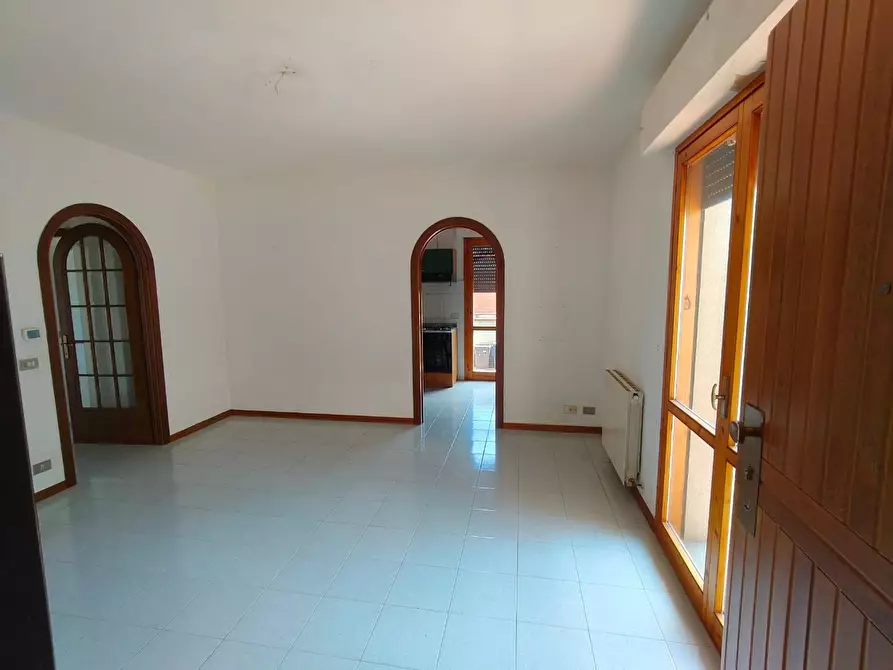 Immagine 3 di Appartamento in vendita  a Cascina