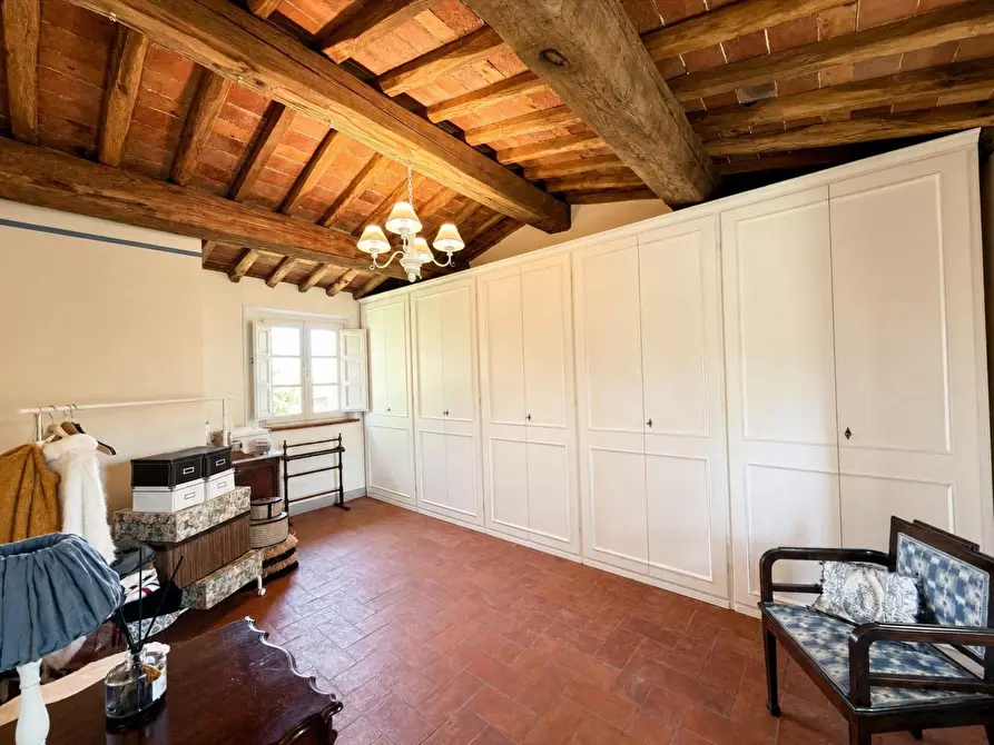 Immagine 26 di Rustico / casale in vendita  a Lucca