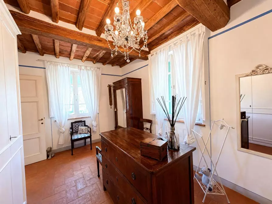 Immagine 24 di Rustico / casale in vendita  a Lucca