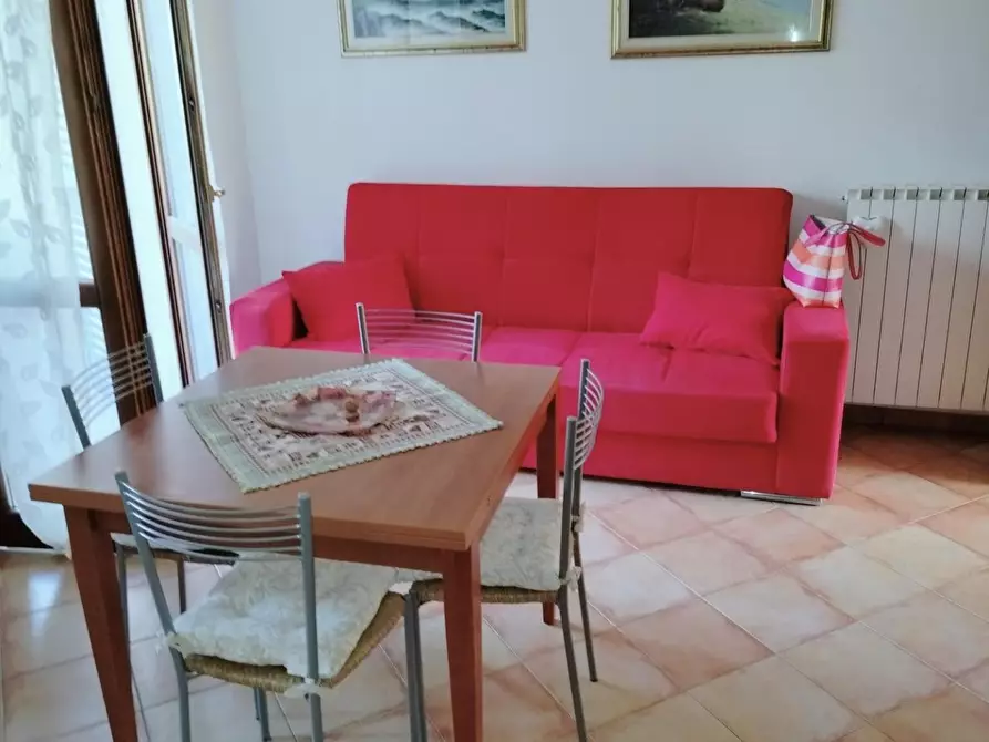 Immagine 7 di Casa bifamiliare in vendita  a Riparbella
