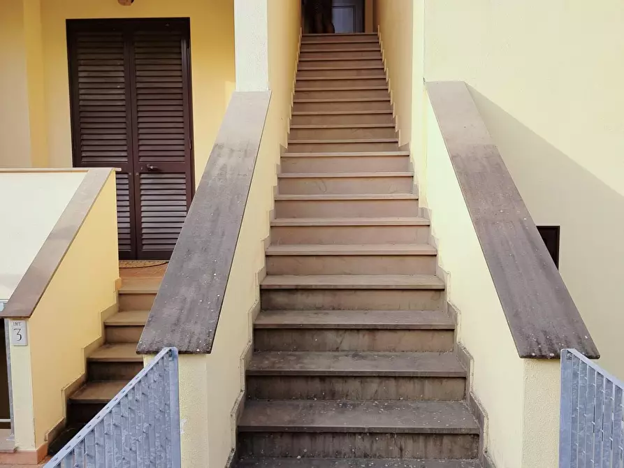 Immagine 2 di Casa bifamiliare in vendita  a Riparbella