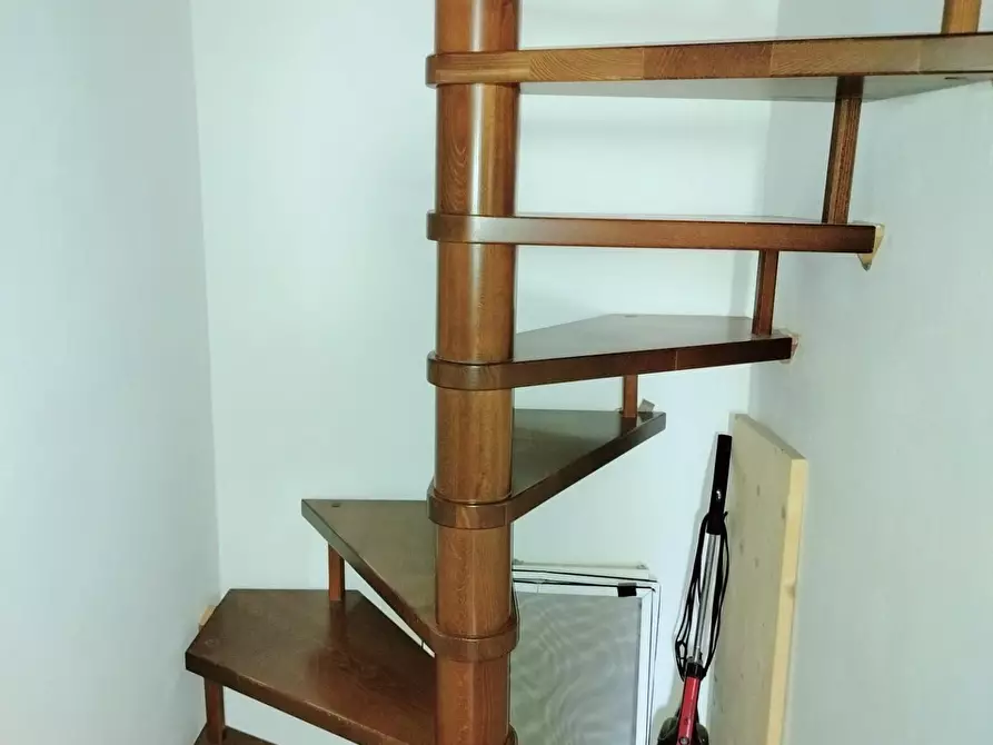 Immagine 11 di Casa bifamiliare in vendita  a Riparbella