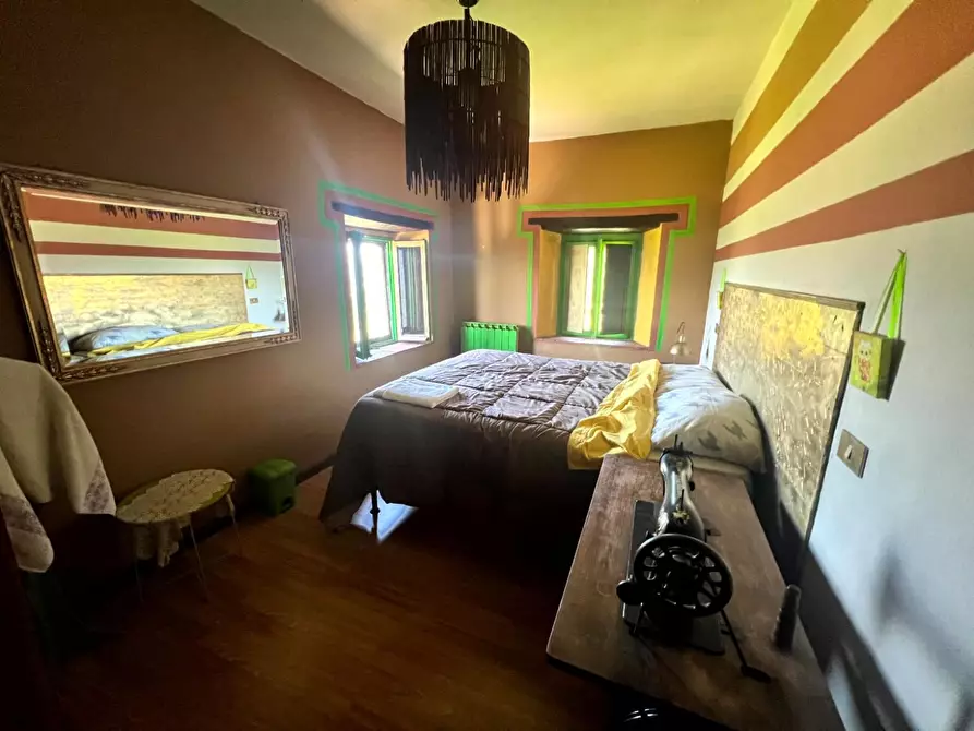 Immagine 11 di Casa colonica in vendita  a Barga