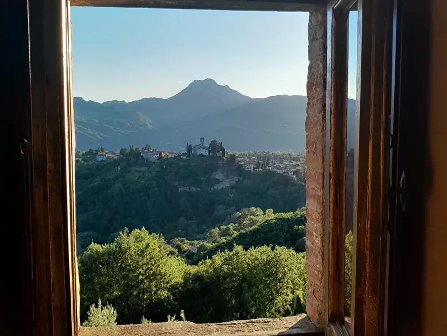 Immagine 17 di Casa colonica in vendita  a Barga