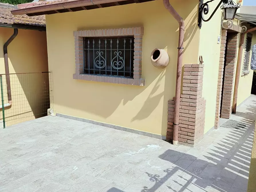 Immagine 3 di Casa bifamiliare in vendita  a Rosignano Marittimo