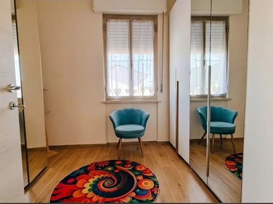 Immagine 9 di Villa in vendita  a Carrara