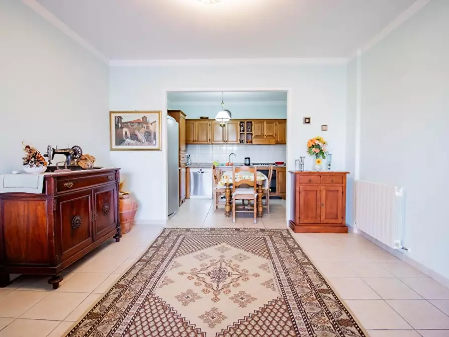 Immagine 8 di Appartamento in vendita  a Cascina