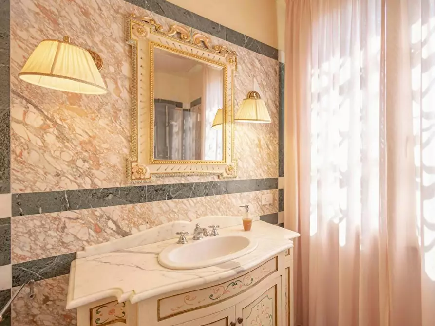 Immagine 34 di Villa in vendita  a Cecina