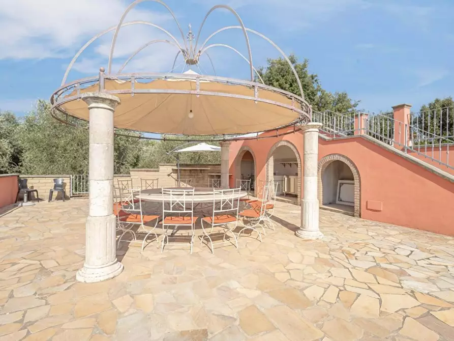 Immagine 10 di Villa in vendita  a Cecina
