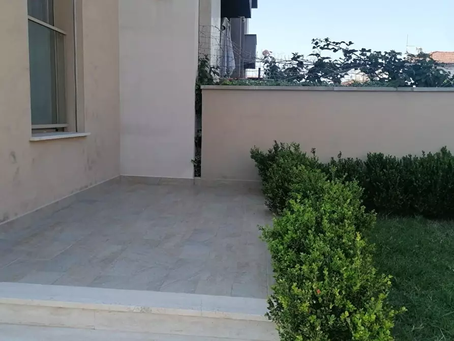 Immagine 11 di Appartamento in vendita  a Pisa