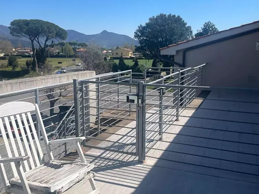 Immagine 2 di Appartamento in vendita  a San Giuliano Terme