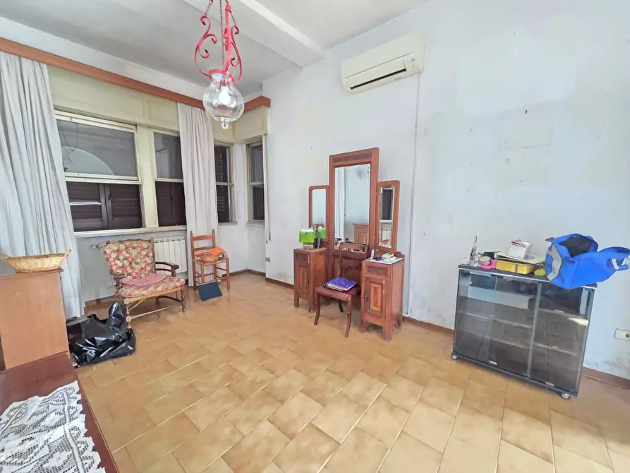 Immagine 10 di Villa in vendita  a Cascina