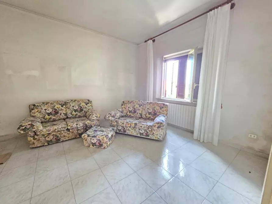 Immagine 9 di Villa in vendita  a Cascina