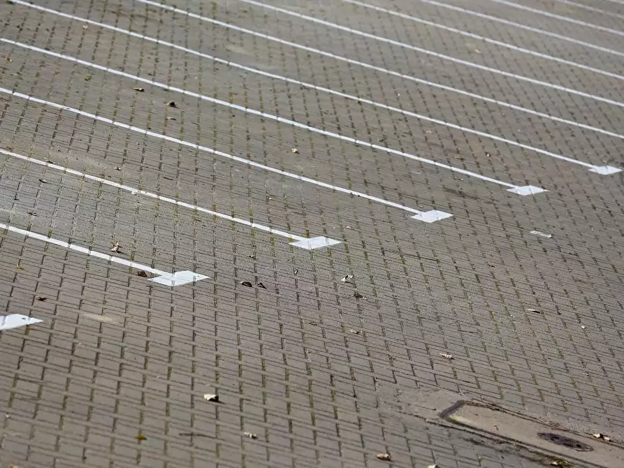 Immagine 1 di Garage in vendita  a Borgaro Torinese