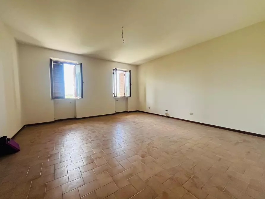 Immagine 9 di Casa bifamiliare in vendita  a Pescia