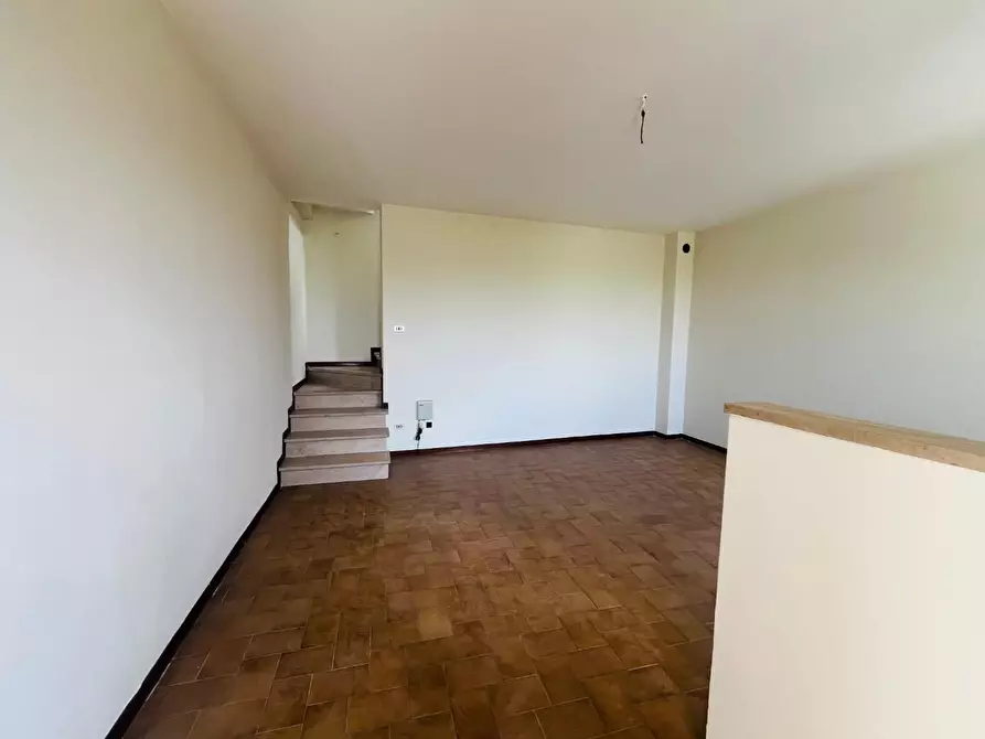 Immagine 3 di Casa bifamiliare in vendita  a Pescia