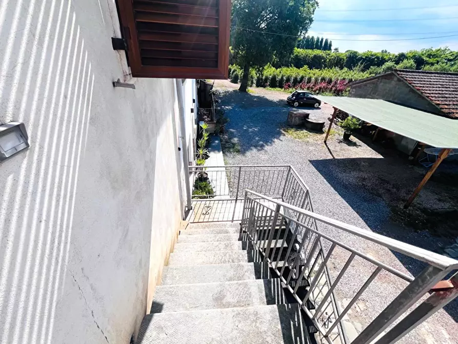 Immagine 18 di Casa bifamiliare in vendita  a Pescia