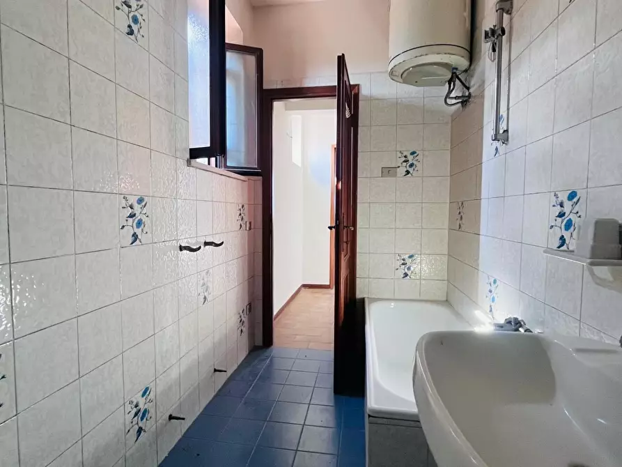 Immagine 10 di Casa bifamiliare in vendita  a Pescia