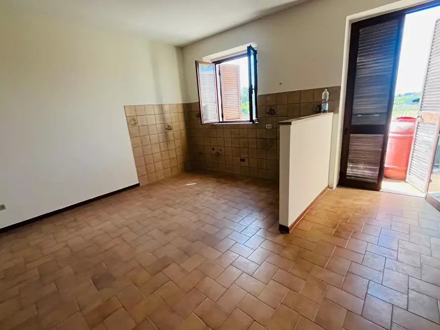 Immagine 2 di Casa bifamiliare in vendita  a Pescia