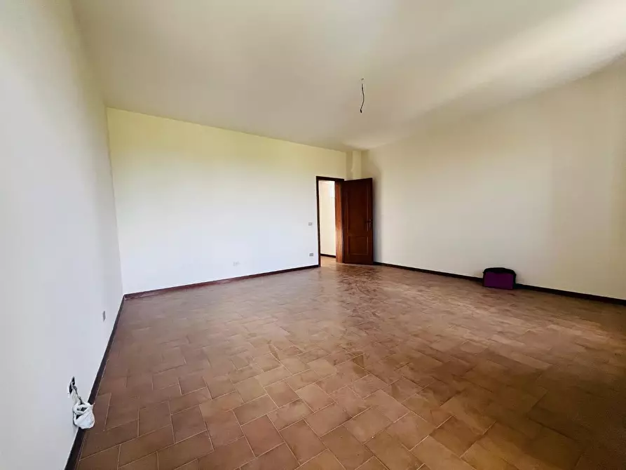 Immagine 7 di Casa bifamiliare in vendita  a Pescia