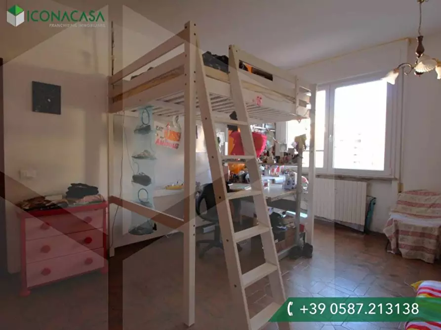 Immagine 29 di Appartamento in vendita  a Pontedera