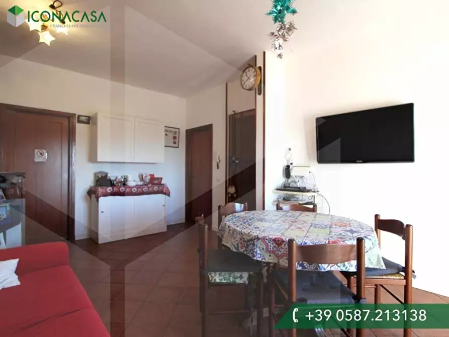 Immagine 21 di Appartamento in vendita  a Pontedera