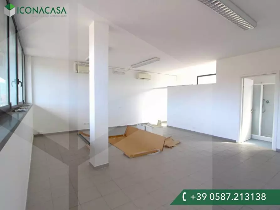 Immagine 15 di Ufficio in vendita  a Bientina