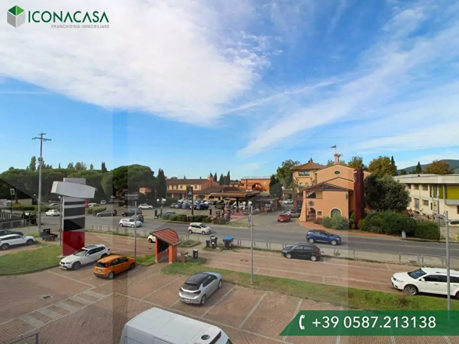 Immagine 23 di Ufficio in vendita  a Bientina