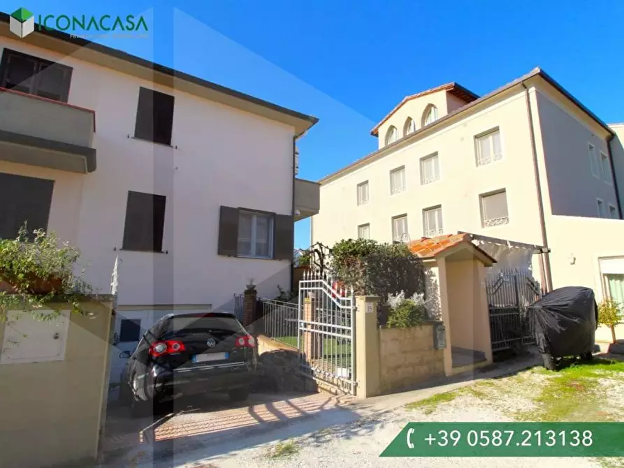 Immagine 29 di Terratetto in vendita  a Calcinaia