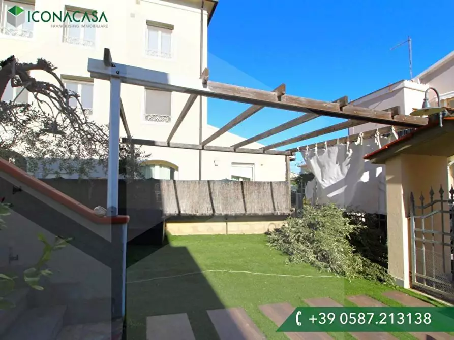 Immagine 30 di Terratetto in vendita  a Calcinaia