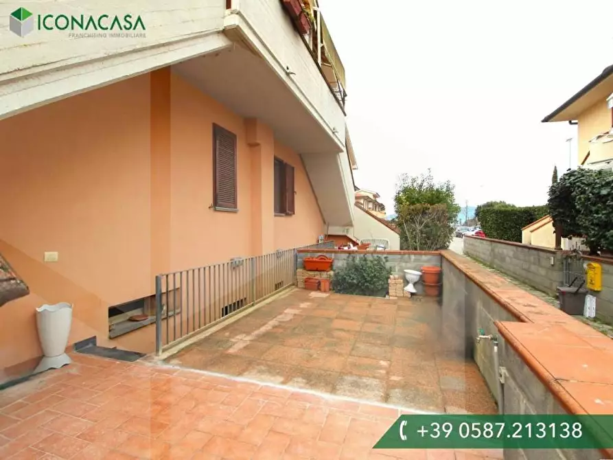 Immagine 43 di Appartamento in vendita  a Pontedera