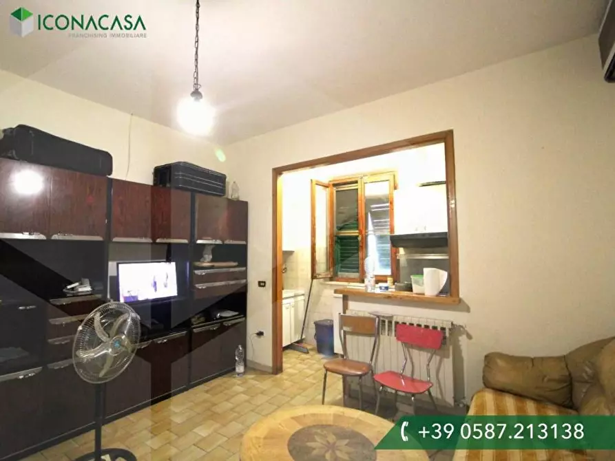 Immagine 13 di Appartamento in vendita  a Pontedera