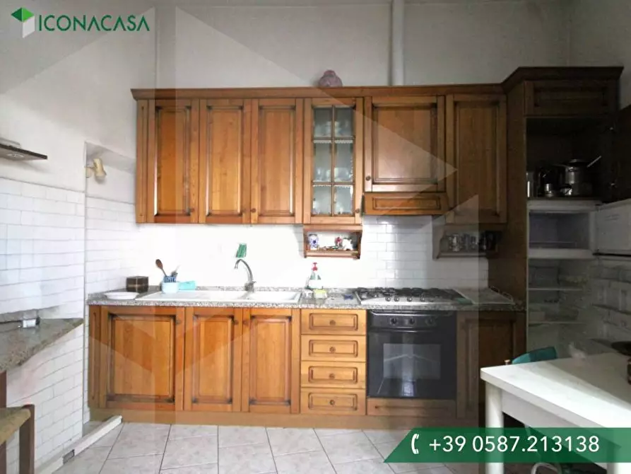 Immagine 79 di Appartamento in vendita  a Pontedera