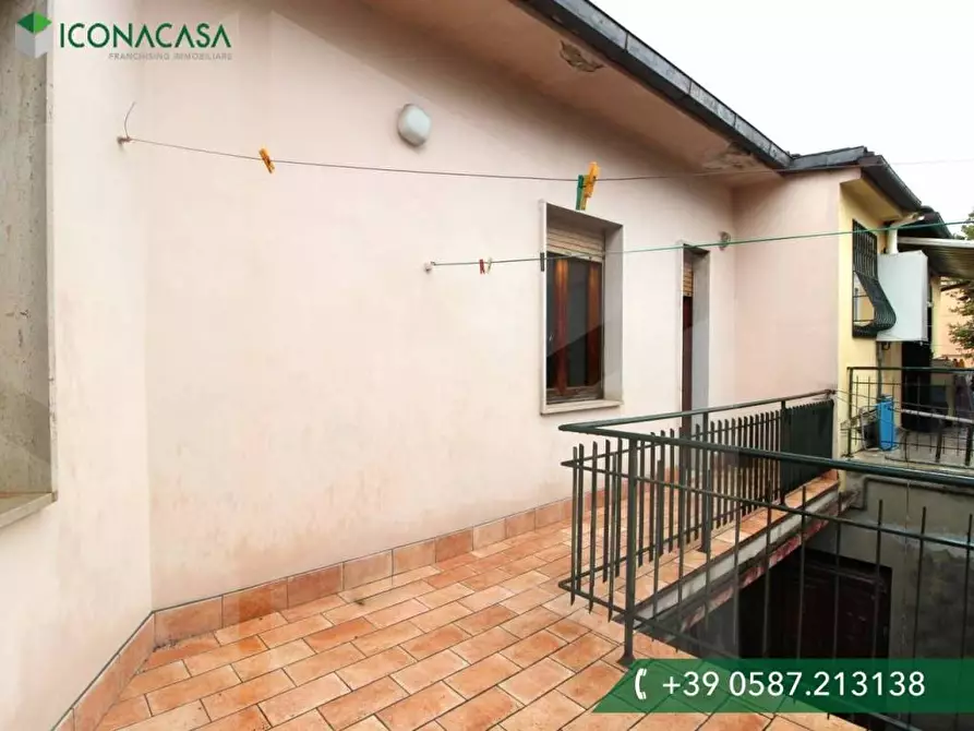 Immagine 53 di Appartamento in vendita  a Pontedera