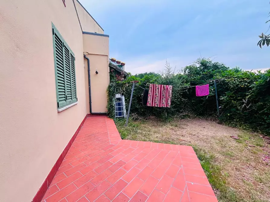 Immagine 2 di Appartamento in vendita  a Montecatini Terme