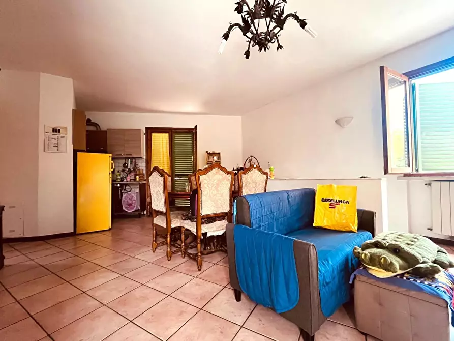 Immagine 16 di Appartamento in vendita  a Montecatini Terme