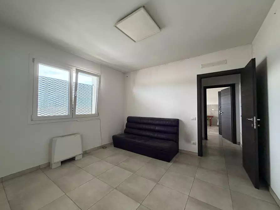 Immagine 6 di Appartamento in vendita  a Carmignano