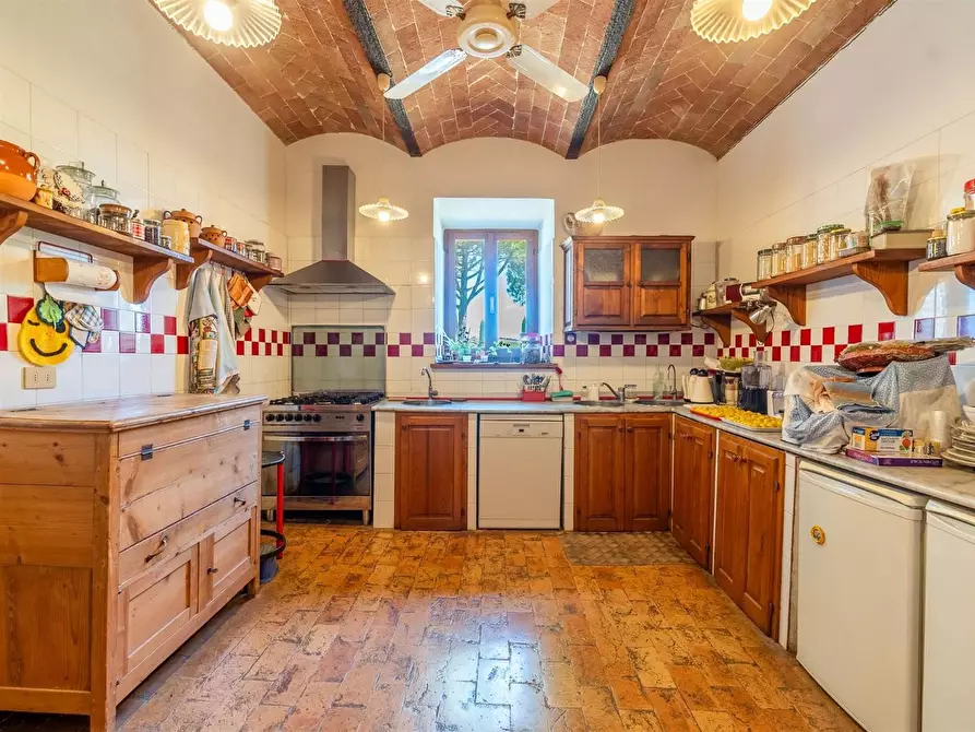 Immagine 20 di Casa colonica in vendita  a Gaiole In Chianti